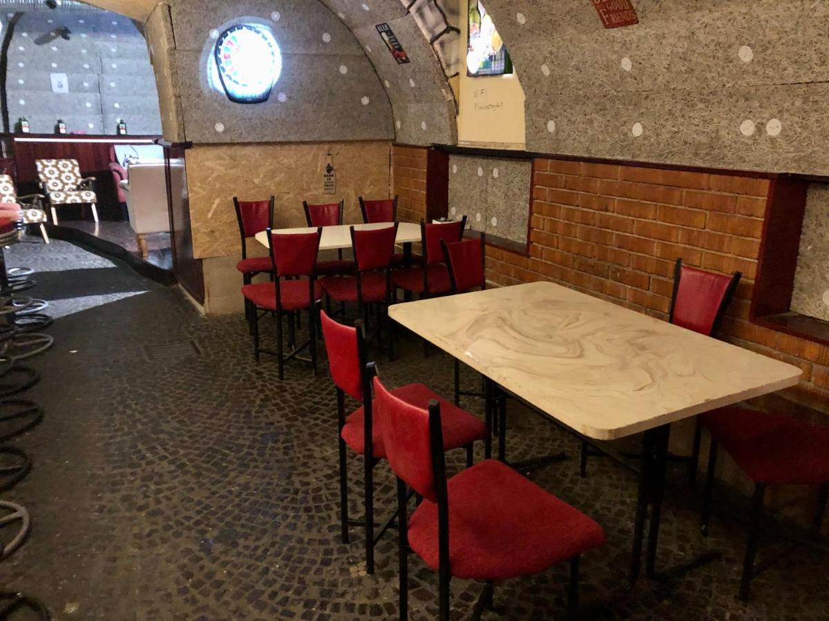 Whole Basement Former Pub 5 For Stag Do Budapest Exterior photo