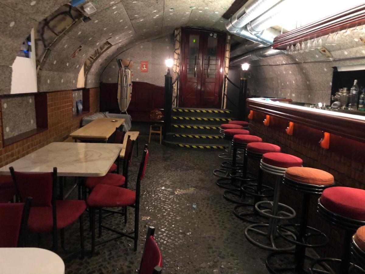 Whole Basement Former Pub 5 For Stag Do Budapest Exterior photo
