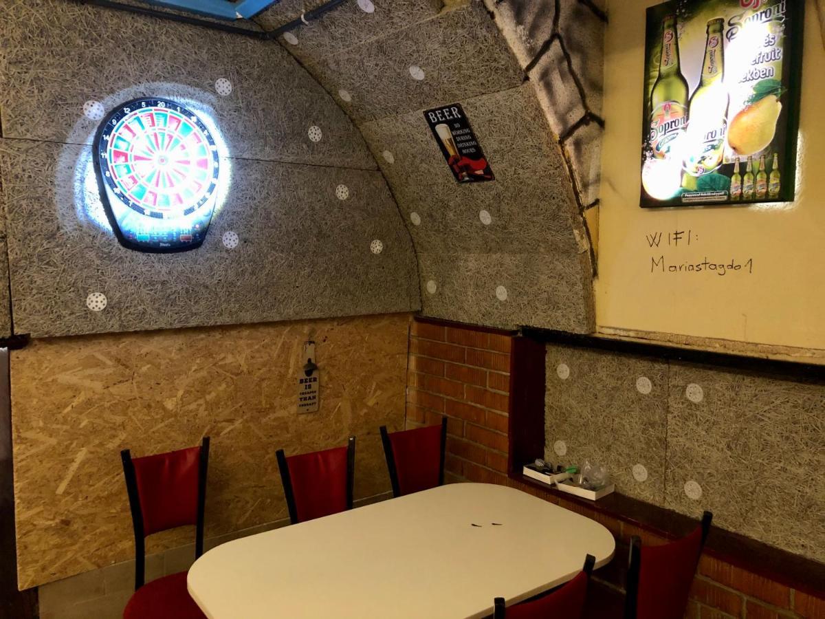 Whole Basement Former Pub 5 For Stag Do Budapest Exterior photo